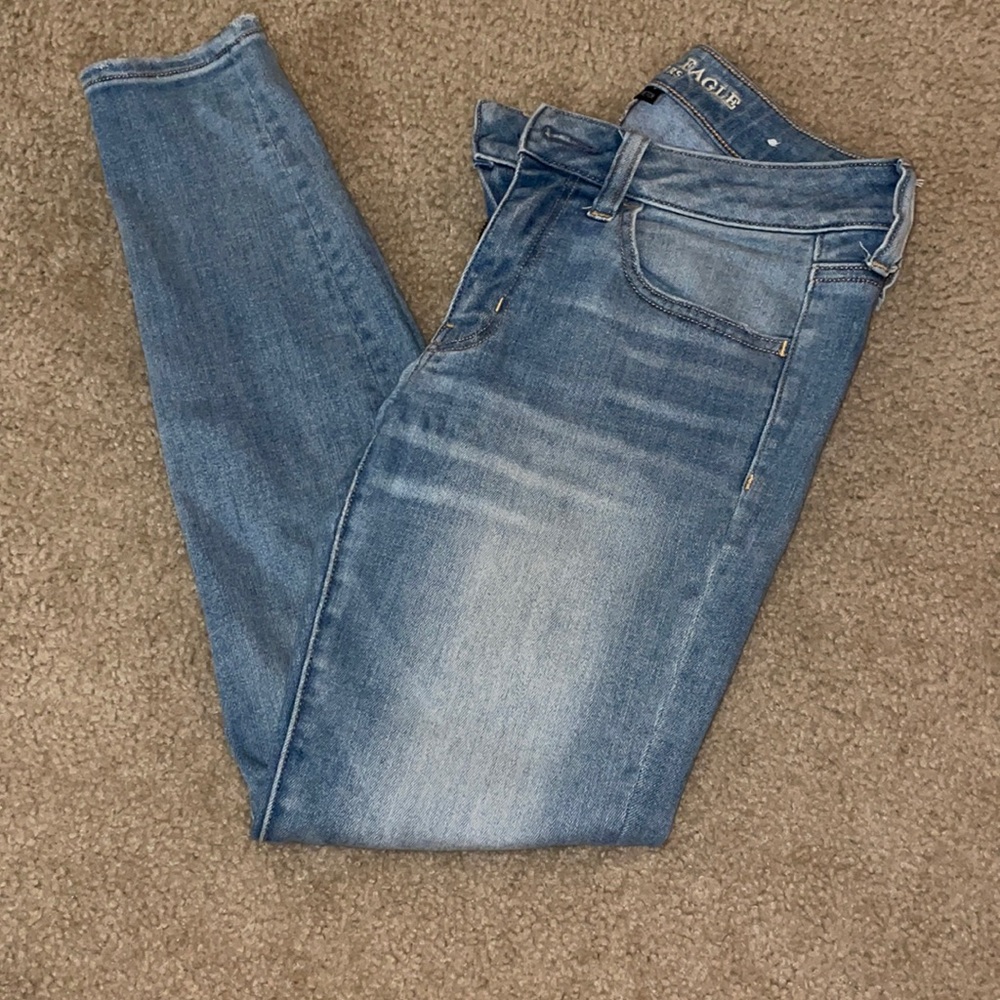 Size 6 AEO Light Faded Jeggings